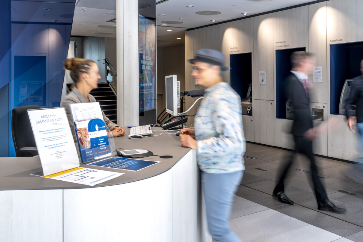 Deutsche Bank Shop des Monats im Pöseldorf Center.